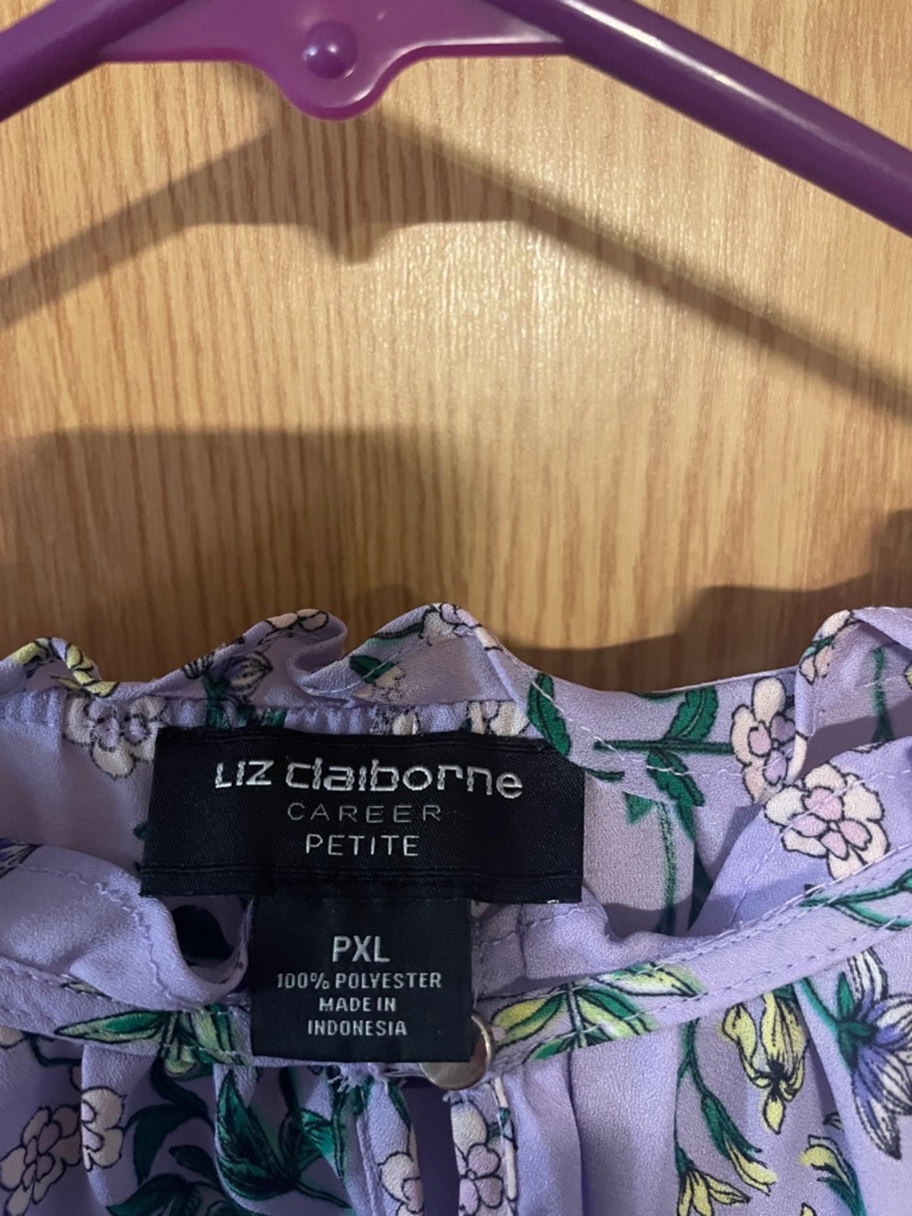 Liz Claiborne Lavender Green Floral Ruffle Sleeve Blouse - Picture 2 of 3